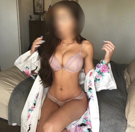 Eskort Van: EĞLENDİK? BEN SENİN SEKSİ KIZINIM, CİNSEL DENEYİMİ OLMADAN DUBLEKS İÇİN