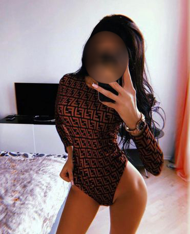 Erotik Masajlar Erzincan: DIŞARI ÇIKTIK? İYİ BİR KIZ, TIRAŞ OLMAK ÇOK COŞKULU KOMPLEKS OLMADAN