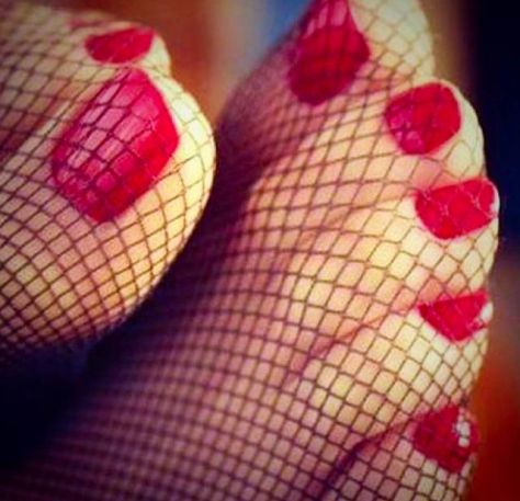 Erotik Masajlar Çorum: MERHABA MİLLET, ÇOK EROTİKİM, PARTİ KIZI ÇORAPLARDA EV İÇİN